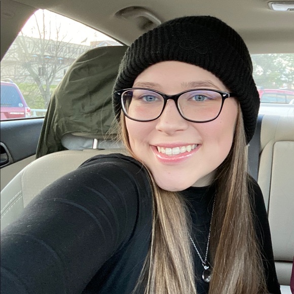 Meet your Posher, Darby - Picture 1 of 1